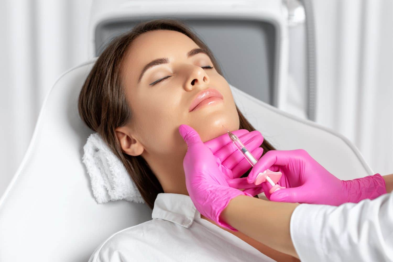 Details zu Kinnaufbau-Erdbeerkinn Botox